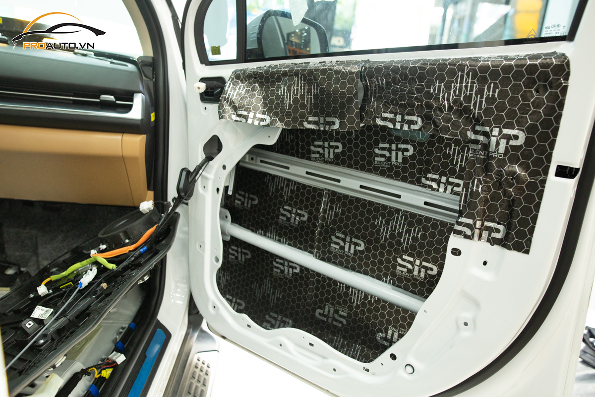 Cách âm chống ồn xe Honda CRV vị trí cửa