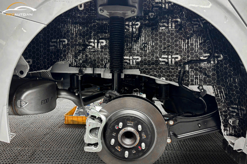 SIP cách âm hốc bánh xe - Cách âm toàn diện cho Suzuki Jimny